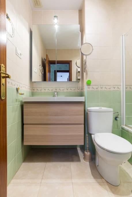 מאלגה Bright, Quiet And Nice Ground Floor In The Center מראה חיצוני תמונה